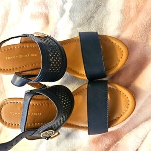 Size 6 like new wedges